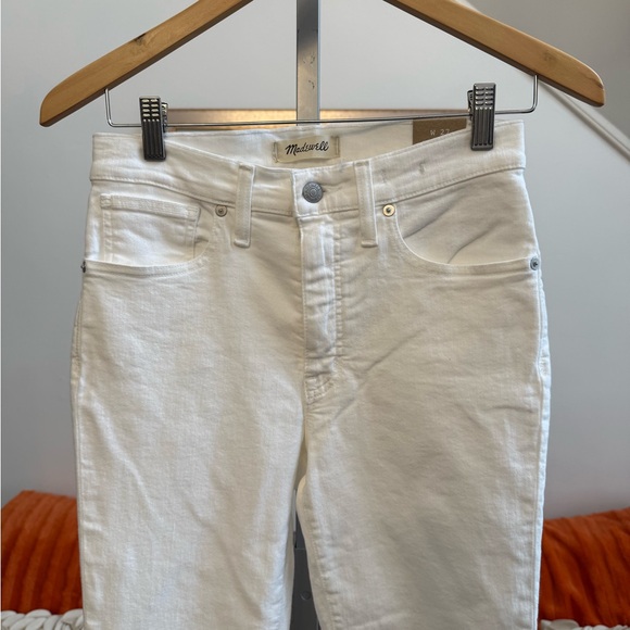 ❣️🆕Madewell 9" High-Rise Skinny Crop White Jeans Destructed Edition❣️ - Picture 4 of 11